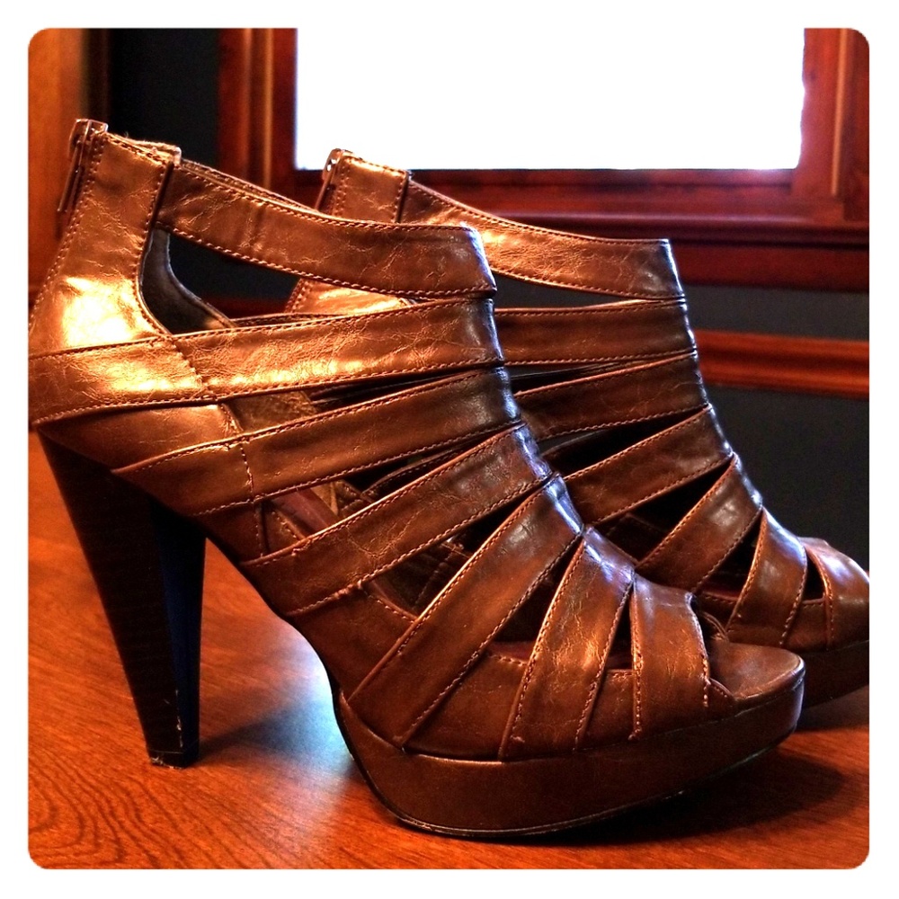 Madden Girl Strappy Brown Heel 8.5